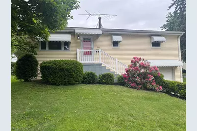 2265 S Hawkins Avenue, Akron, OH 44314 - Photo 2