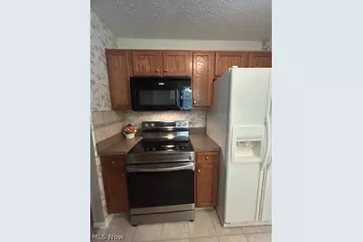 446 Rockledge Lane, Brunswick, OH 44212 - Photo 6