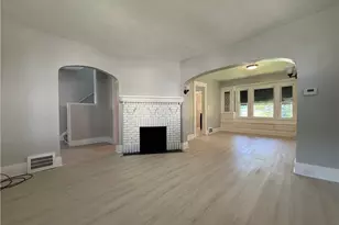 2802 E 118th St, Loveland, OH 44120 - Photo 2