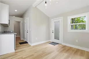968 Sandusky St, Conneaut, OH 44030 - Photo 6