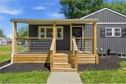 968 Sandusky Street, Conneaut, OH 44030 - Photo 2