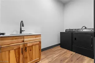 2085 Belfort Ave, Louisville, OH 44641 - Photo 38