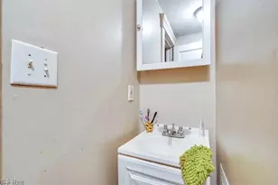1471 E 118th St, Loveland, OH 44106 - Photo 38