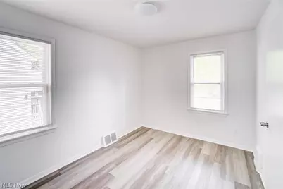 4407 Woodway Avenue, Parma, OH 44134 - Photo 24