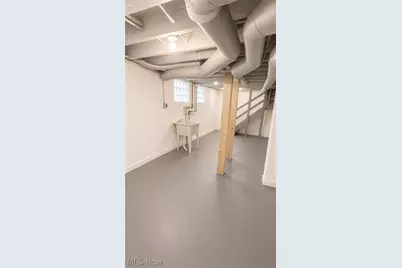 4006 E 41st Street, Newburgh Heights, OH 44105 - Photo 14