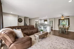 4621 Tanglewood Dr, Lorain, OH 44053 - Photo 14