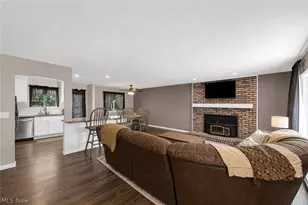 4621 Tanglewood Dr, Lorain, OH 44053 - Photo 12