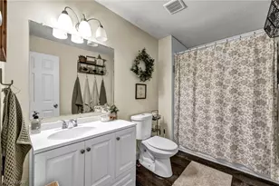 4621 Tanglewood Dr, Lorain, OH 44053 - Photo 10