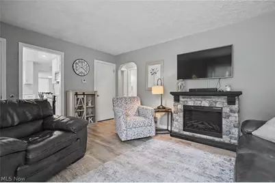 466 Brewer Avenue, Akron, OH 44305 - Photo 24