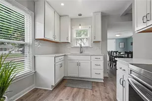 466 Brewer Ave, Akron, OH 44305 - Photo 16