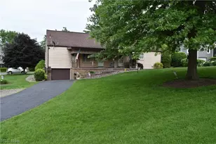 132 N Sugar St, St Clairsville, OH 43950 - Photo 12