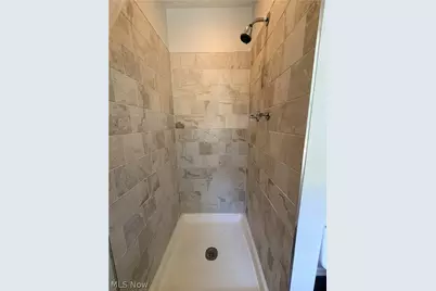 520 Heatherwood Drive SE, Warren, OH 44484 - Photo 22
