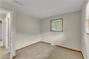 316 Thelma Dr, Sheffield Lake, OH 44054 - Photo 24