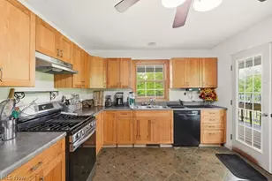 7429 Chagrin Rd, Chagrin Falls, OH 44023 - Photo 30