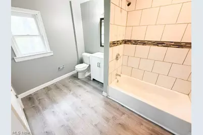 73 Belvidere Way, Akron, OH 44302 - Photo 12