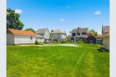 2138 Watson Avenue, Alliance, OH 44601 - Photo 24