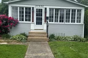 37522 Arthur St, Willoughby, OH 44094 - Photo 2