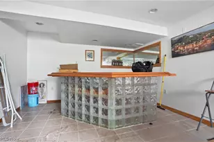 560 Canterbury Ln, Sagamore Hills, OH 44067 - Photo 14