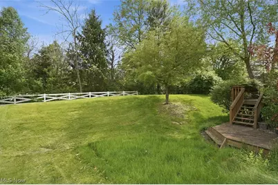 560 Canterbury Lane, Sagamore Hills, OH 44067 - Photo 16