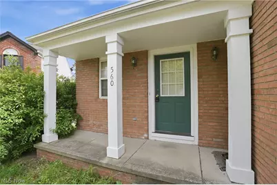 560 Canterbury Lane, Sagamore Hills, OH 44067 - Photo 2