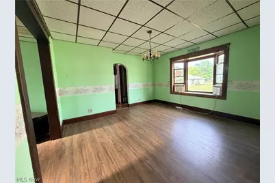 549 Madison Avenue, Cambridge, OH 43725 - Photo 16