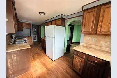 549 Madison Avenue, Cambridge, OH 43725 - Photo 18