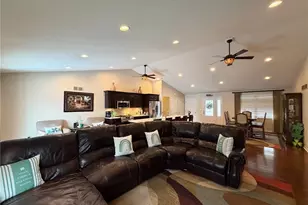 1343 Courtland Rd, Weirton, WV 26062 - Photo 16