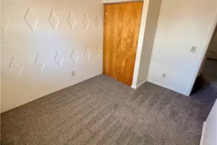 180 Ohio Ave, Salem, OH 44460 - Photo 12