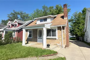 5462 Grasmere Ave, Maple Heights, OH 44137 - Photo 2