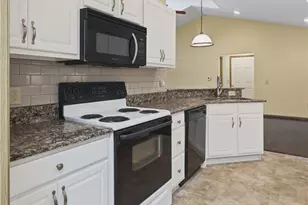 1210 Pebble Chase Cir NE, Massillon, OH 44646 - Photo 14