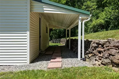 12413 Lick Run Rd, Newcomerstown, OH 43832 - Photo 30
