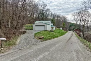 12413 Lick Run Rd, Newcomerstown, OH 43832 - Photo 14