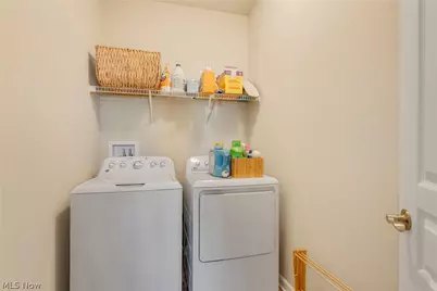8024 Parkcroft Drive, Mentor, OH 44060 - Photo 20