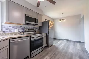 944 Donald Ave, Akron, OH 44306 - Photo 2