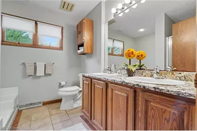 1904 Indian Hills Trail, Akron, OH 44313 - Photo 24