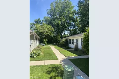 124 Tiffin Avenue #A/B, Huron, OH 44839 - Photo 2