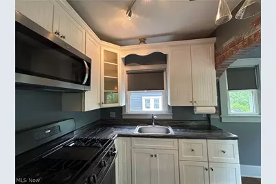 153 W Burns Avenue, Akron, OH 44310 - Photo 6