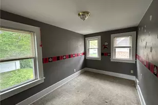 153 W Burns Ave, Akron, OH 44310 - Photo 16
