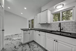 9151 Cranbrook Dr, Northfield Center, OH 44067 - Photo 12