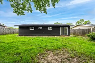 9151 Cranbrook Dr, Northfield Center, OH 44067 - Photo 32