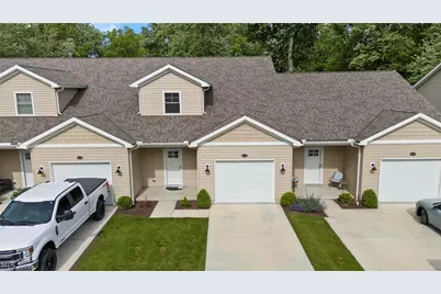 666 Treadway Boulevard, Sheffield Lake, OH 44054 - Photo 2