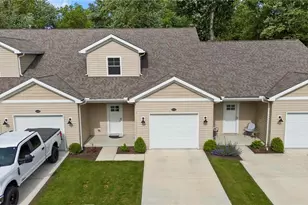 666 Treadway Blvd, Sheffield Lake, OH 44054 - Photo 2