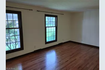 9364 Sunrise Court, Mentor, OH 44060 - Photo 6