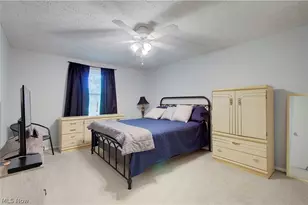 8225 Lancaster Dr, Mentor, OH 44060 - Photo 14