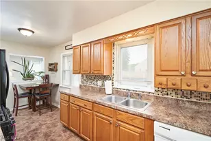 400 Ripley Ave, Akron, OH 44312 - Photo 4