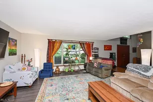 3379 S Smith Rd, Fairlawn, OH 44333 - Photo 4