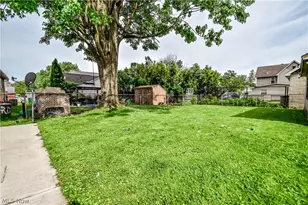 225 Burton St, Fairport Harbor, OH 44077 - Photo 36