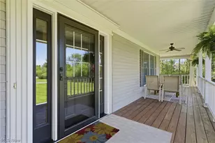 9475 Stafford Rd, Chagrin Falls, OH 44023 - Photo 8