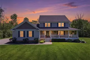 9475 Stafford Rd, Chagrin Falls, OH 44023 - Photo 2