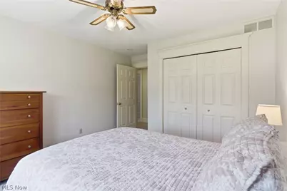9475 Stafford Road, Chagrin Falls, OH 44023 - Photo 32